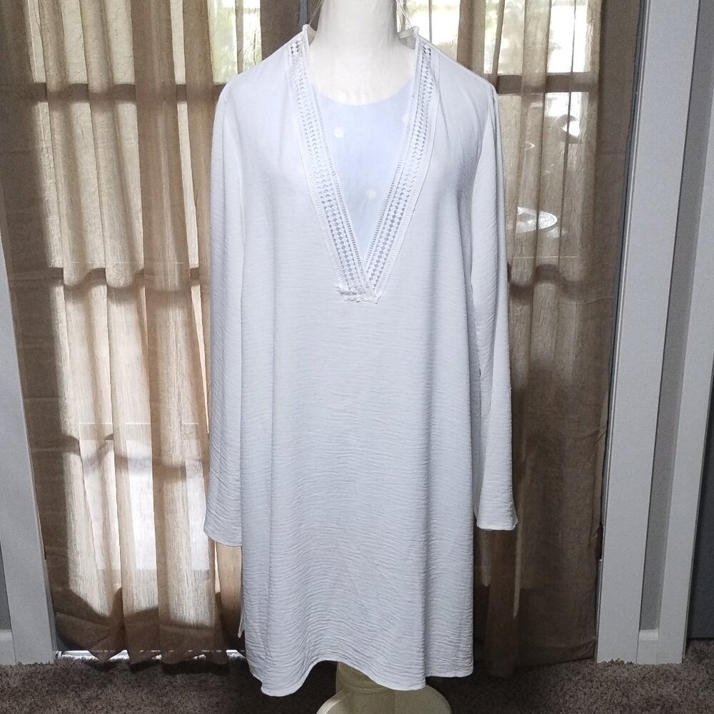 Women's Plus Size 3/4 Sleeve Swimsuit Cover-up Size 20W Nwt-Retail $70.00.